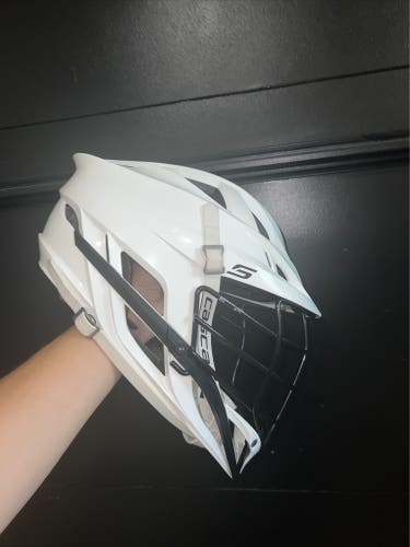 Player's Cascade S Helmet