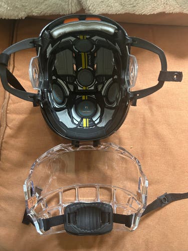 Used Small CCM Tacks 910 Helmet