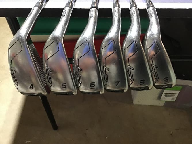 Used Men's Left Hand Wilson Launch Pad set 4-9