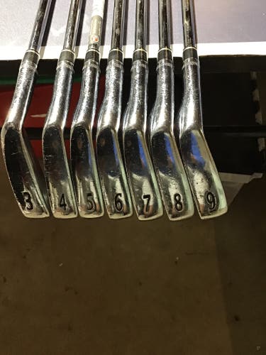 Men's Left Hand Regular Flex Steel Shaft FG Tour V2 Iron Set