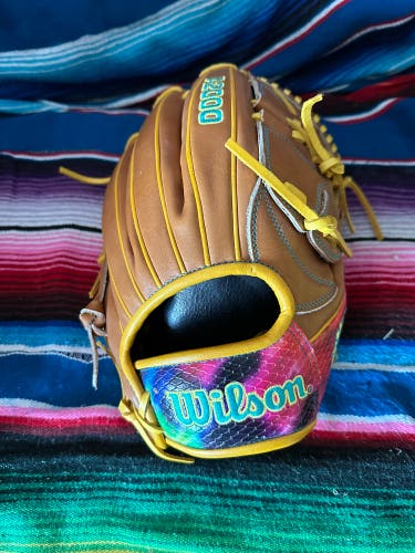 2022 Pitcher's 12" A2000 Baseball Glove Mike Clevinger Game Model