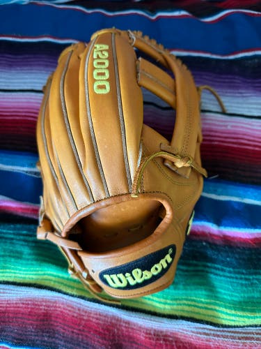 Wilson A2000 EL3 Infield 11.75" Baseball Glove