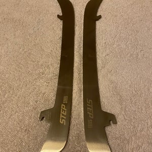 Step Steel Hockey ST Pro XS CCM Steel Runners 271 Brand New