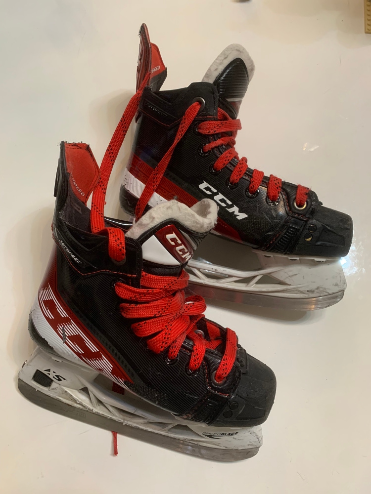 Used CCM Regular Width Size 1.5 JetSpeed FT4 Hockey Skates