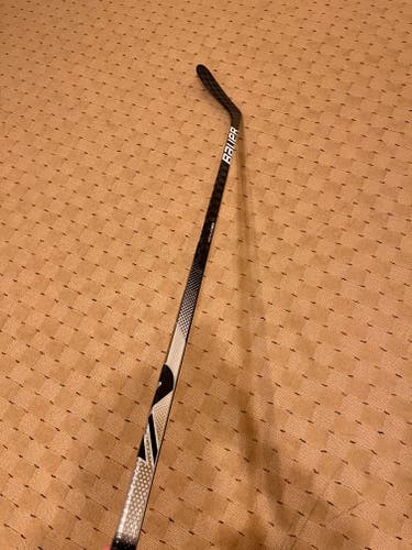 Senior New Left Hand Bauer Nexus 2N Pro XL Hockey Stick P28 Pro Stock