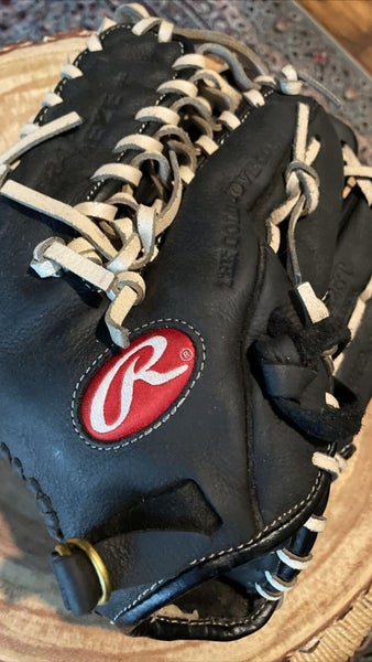 Used Rawlings Right Hand Throw Baseball Glove 12.25"