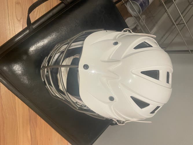 New Player's Cascade CPV-R Helmet