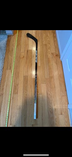 Senior Left Hand P92 Vapor Hyperlite Hockey Stick