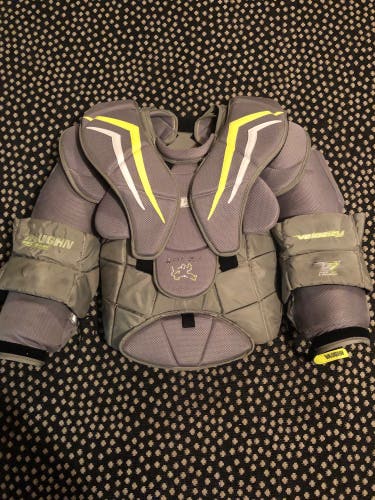Used XL Vaughn Velocity V7 Goalie Chest Protector