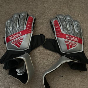 Adidas predator gloves junior size