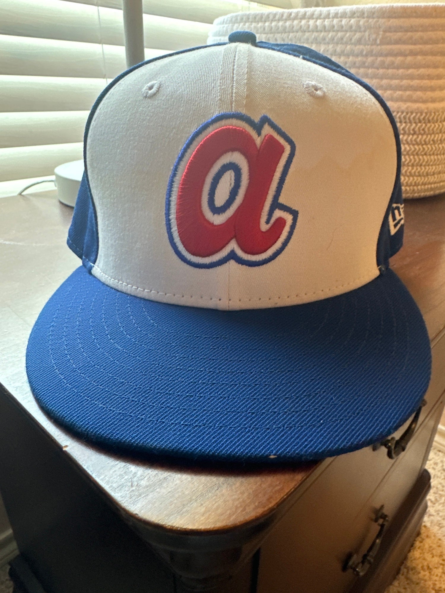 Atlanta Braves New Era 9FIFTY Cooperstown Feather Snapback Hat Cap 950 Retro