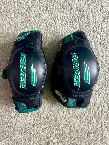Used Medium Bauer EP500 Elbow Pads