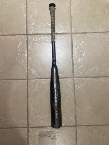 Used USSSA Certified DeMarini (-5) 26 oz 31" CF Bat