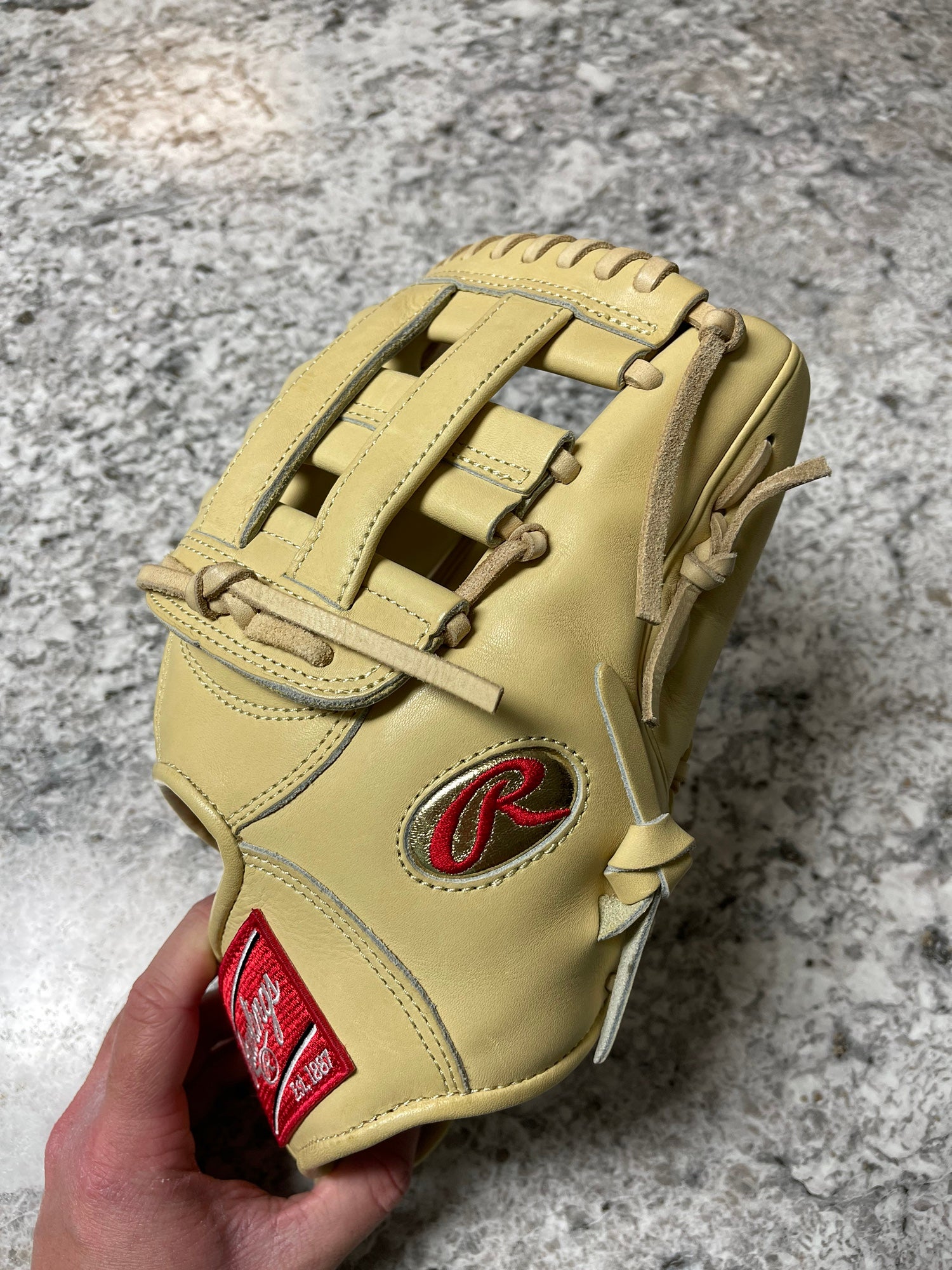 Rawlings Gameday 57 Jeremy Peña Heart of The Hide Glove