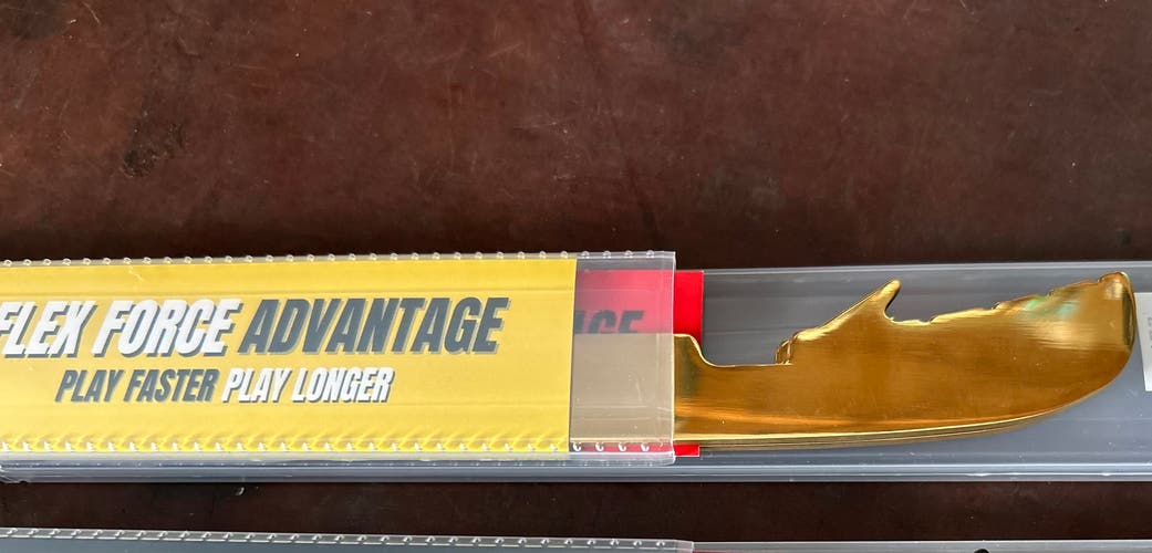 BladeTech 24k Gold Steel Size 263 Blades