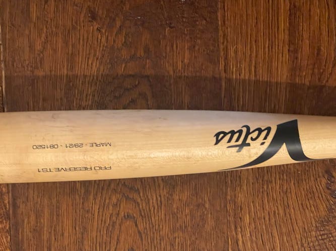 Wood (-8) 21 oz 29" Bat