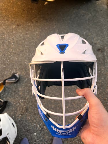 Used Player's Cascade R Helmet
