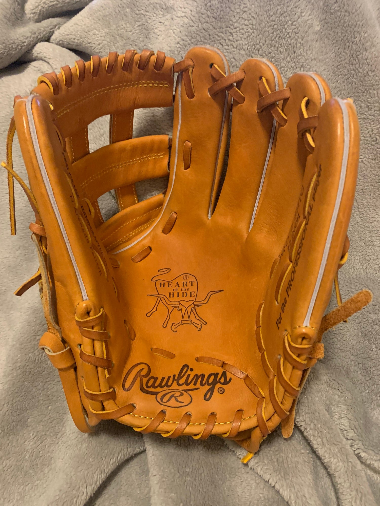 Nolan Arenado 12” HOH Horween Glove.