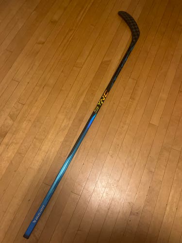 Senior Right Handed P92  Nexus Sync Hockey Stick