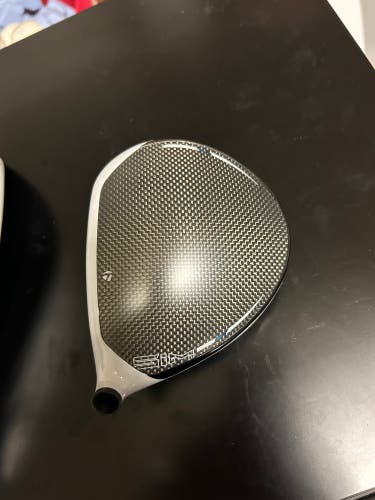 Taylor made sim max driver head only and headcover