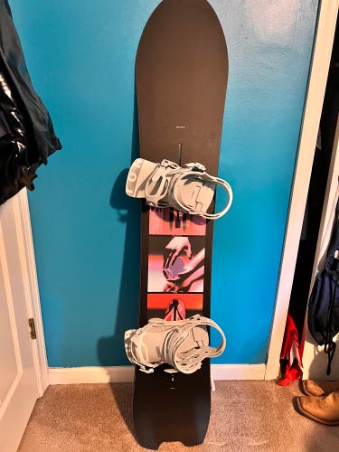 Men's Burton Skeleton Key Snowboard And Cartel Bindings