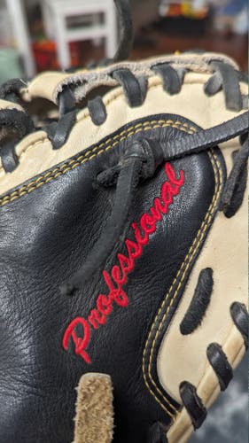 Used All Star Right Hand Throw Catcher's CM3100SBT Baseball Glove 33.5"