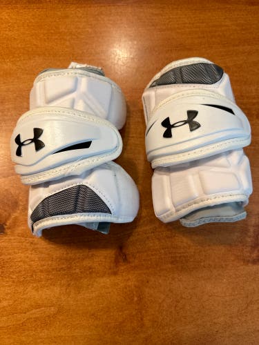 New Small Under Armour Command Pro Arm Pads
