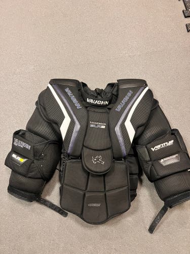 Used XL Vaughn Ventus SLR2 Goalie Chest Protector
