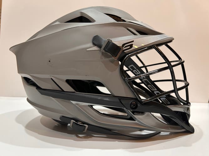 Gray Cascade S Lacrosse Helmet LIKE NEW (Youth)