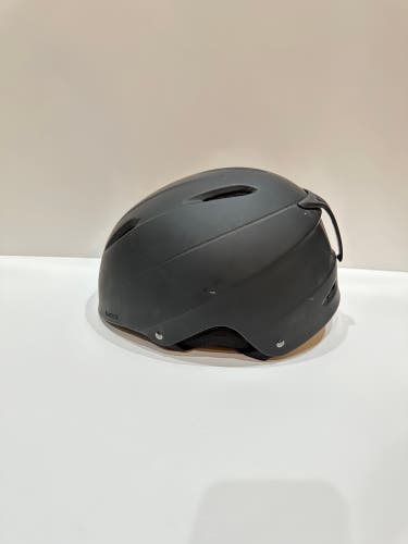 Giro Bevel Helmet BRAND NEW (Small)