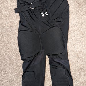 Black Youth Unisex Used Medium Under Armour Game Pants