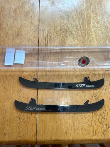 Used CCM Step Blacksteel XS 215mm