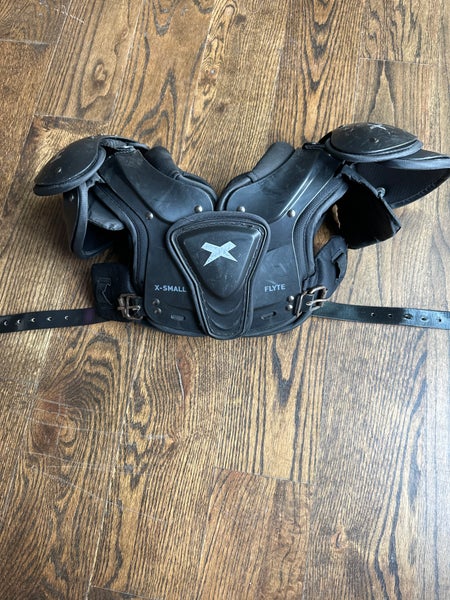 Youth XS Xenith Flyte Shoulder Pads