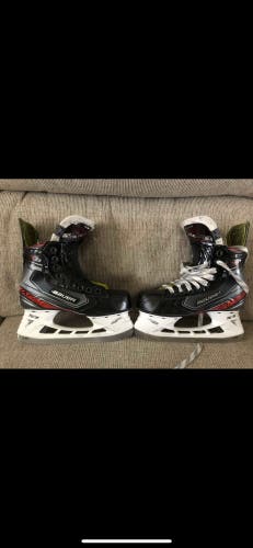Used Bauer Regular Width  Size 2 Vapor X2.9 Hockey Skates