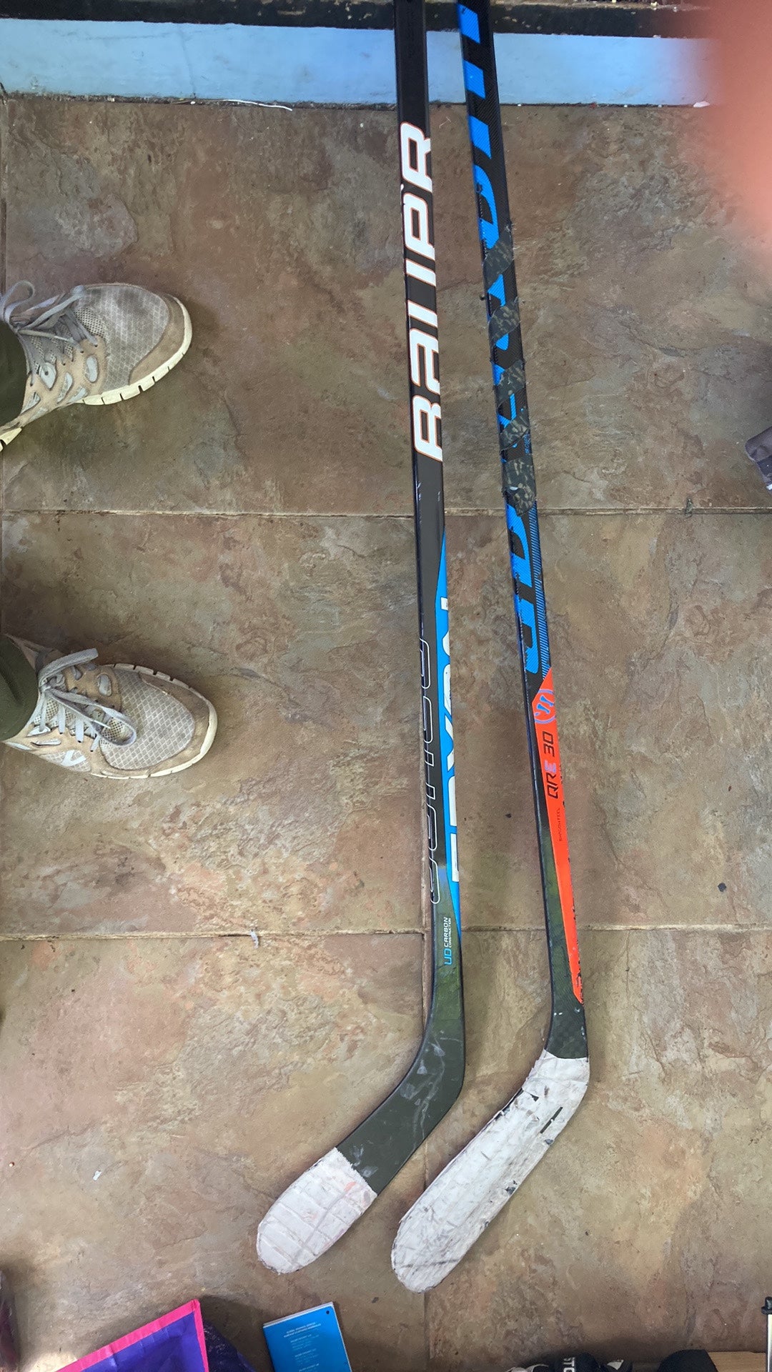 Easton V9E Composite Stick - Senior