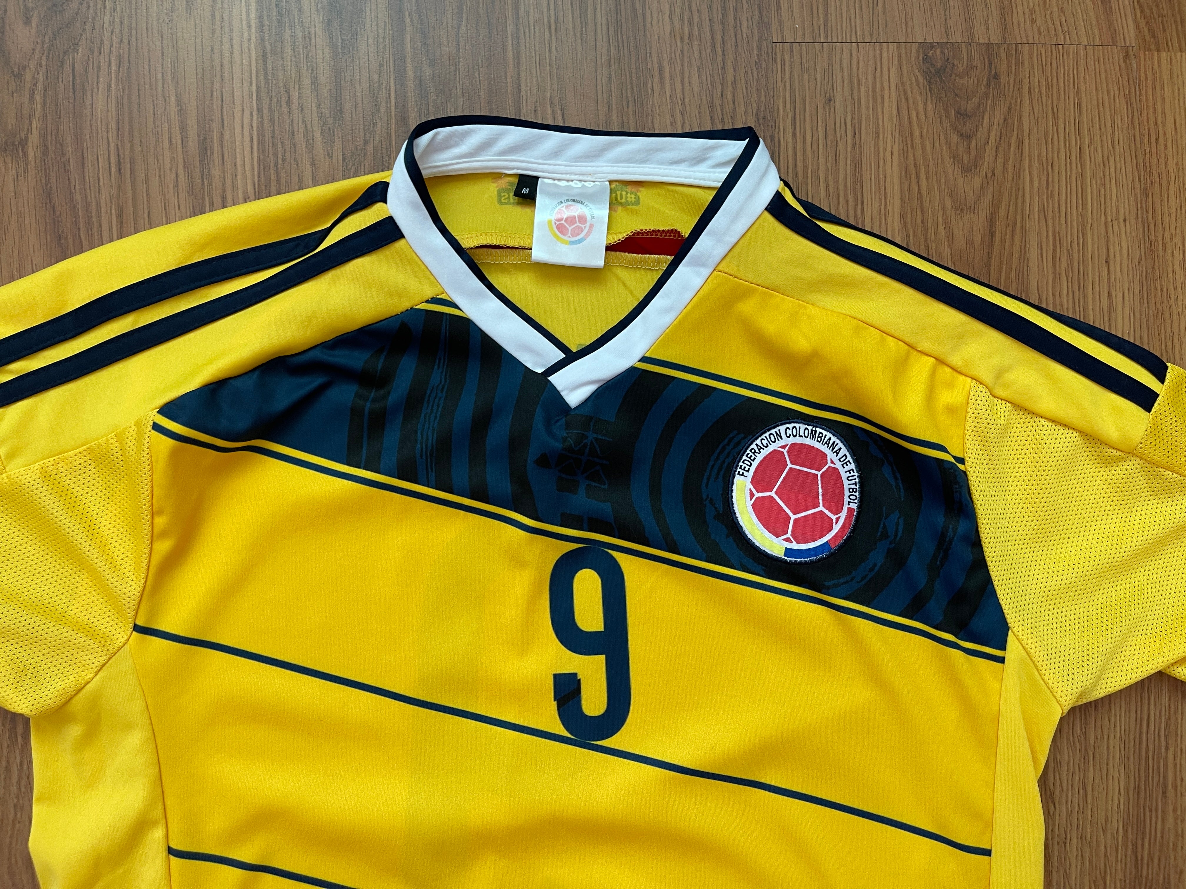 Radamel Falcao Colombia soccer jersey