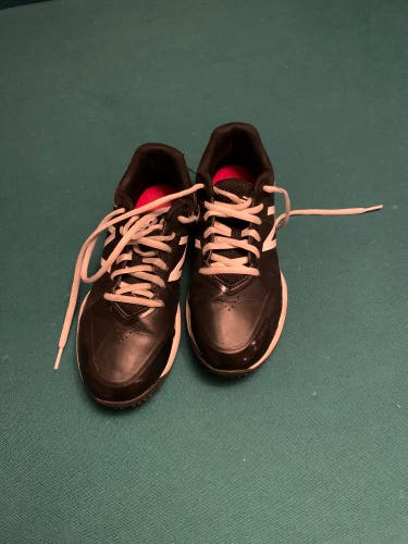New balance turf shoe