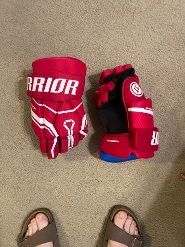 Warrior Covert QRE 40 Senior Hockey Glove