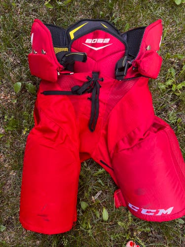 CCM SENIOR HOCKEY PANTS 6052 RED SIZE LARGE