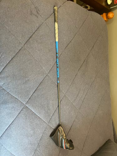 Used Taylormade Right Handed 3 Wood M4 Fairway Wood