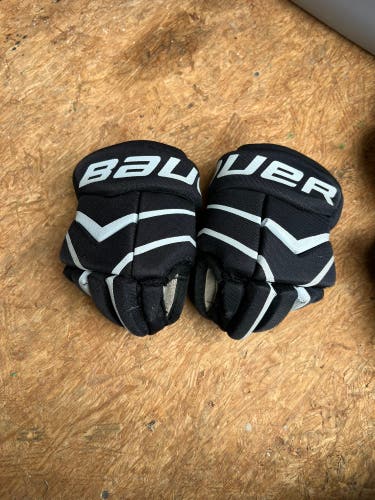 Used Bauer 8" Supreme One.2 Gloves