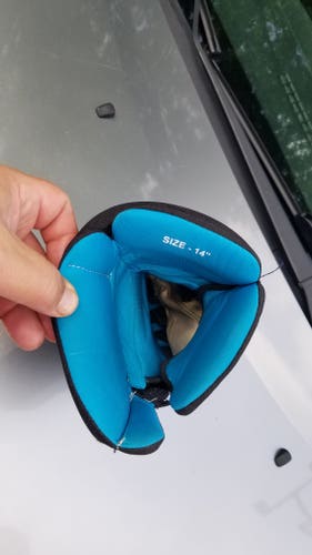 Used True Xc9 pro Gloves 14"