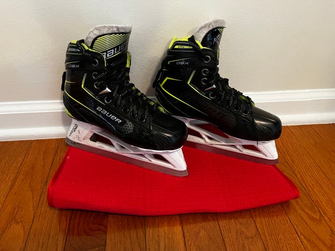 Junior Used Bauer GSX Hockey Goalie Skates Regular Width Size 2