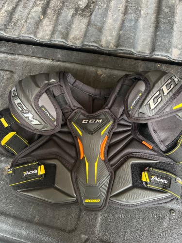 Used Small CCM  Tacks 9080 Shoulder Pads