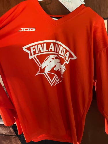 NCAA D3 Finlandia Hockey Jersey Goalie cut