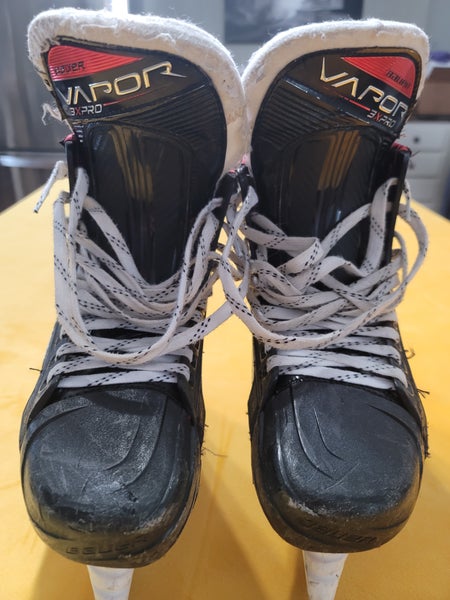 Senior Used Bauer Vapor 3X Pro Hockey Skates Size 7