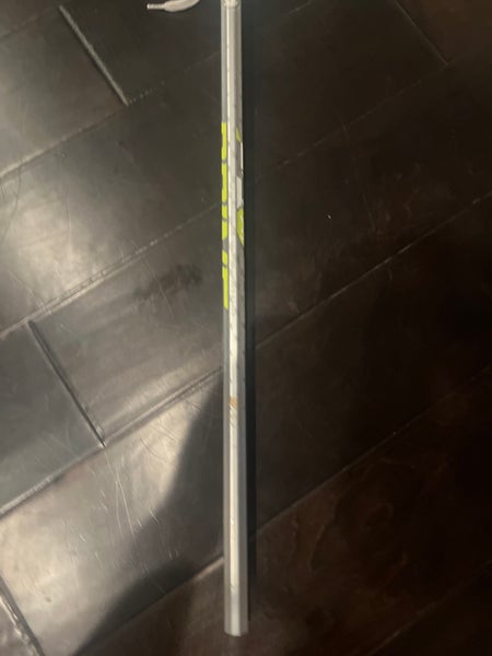 Used  Strung F15 Goalie Shaft