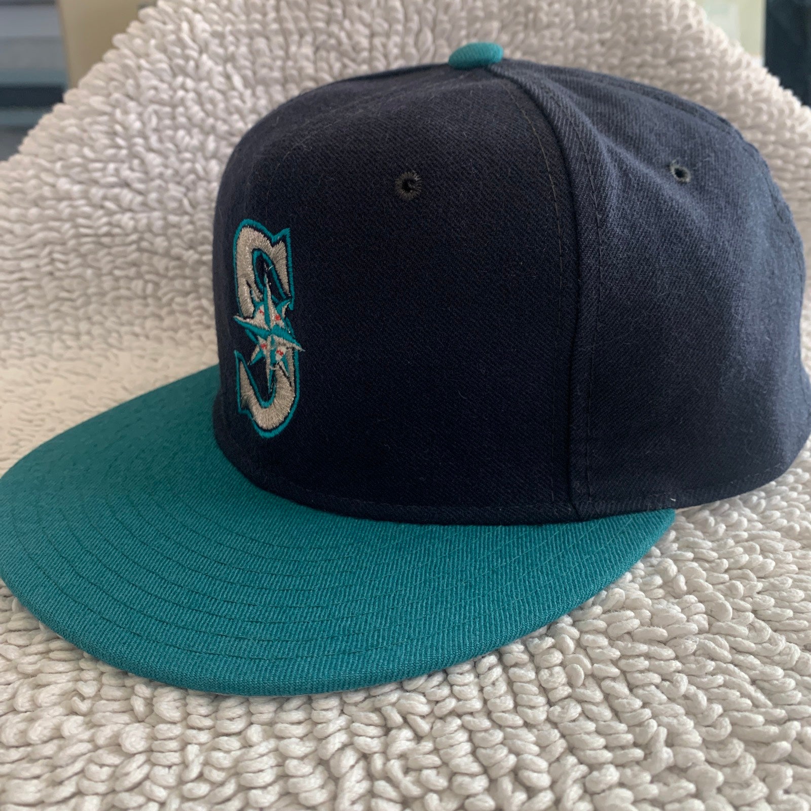 Vintage Seattle Mariners Fitted Hat Cap New Era Pro Model 100% Wool Size 7  5950