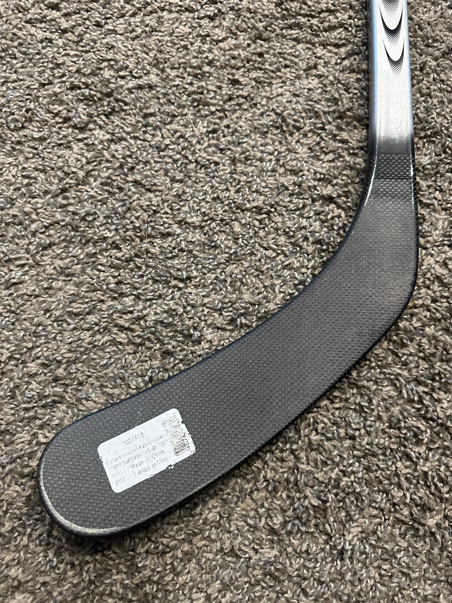 Easton Synergy sticks on the Bauer website. : r/hockeyplayers