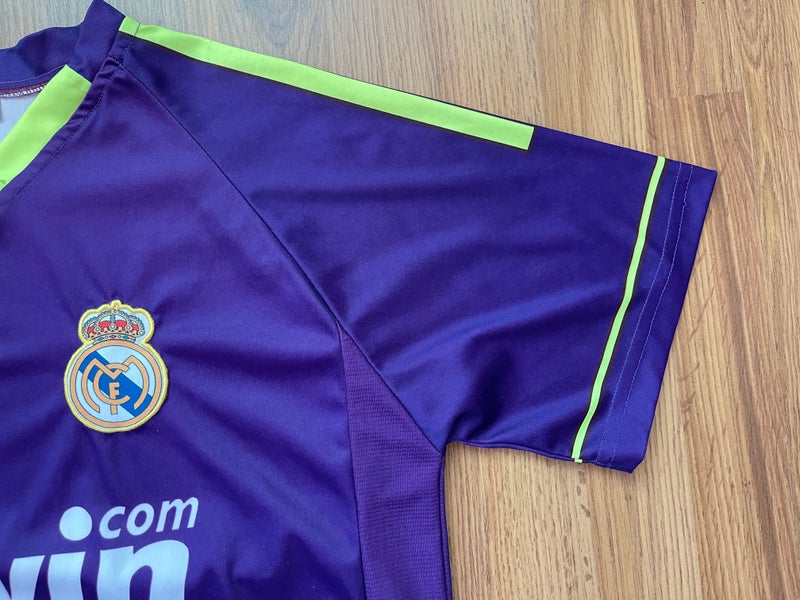 Real Madrid Club de Futbol #25 SUPER AWESOME Football Size Small